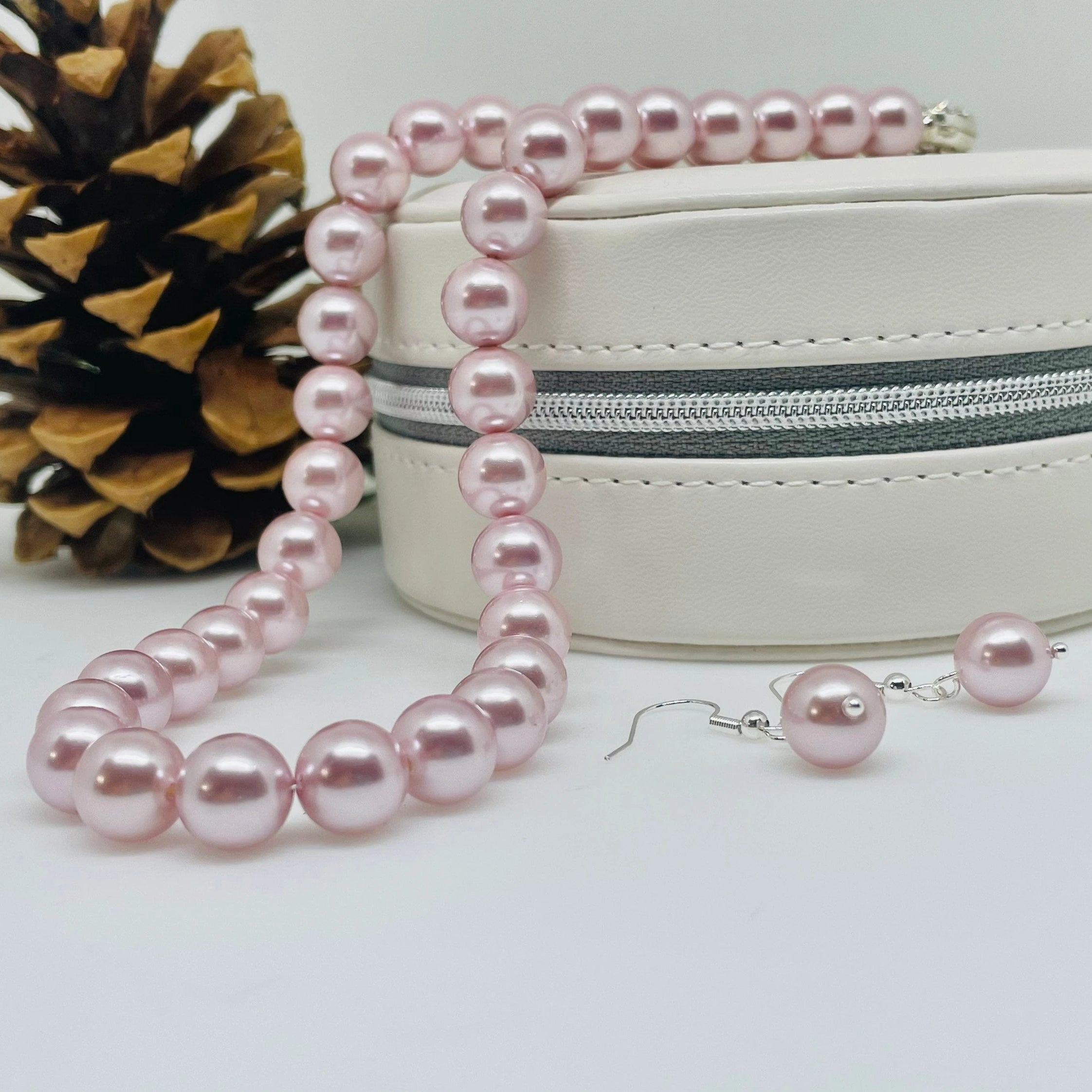 South Sea Shell Light Purple Pearl Necklace