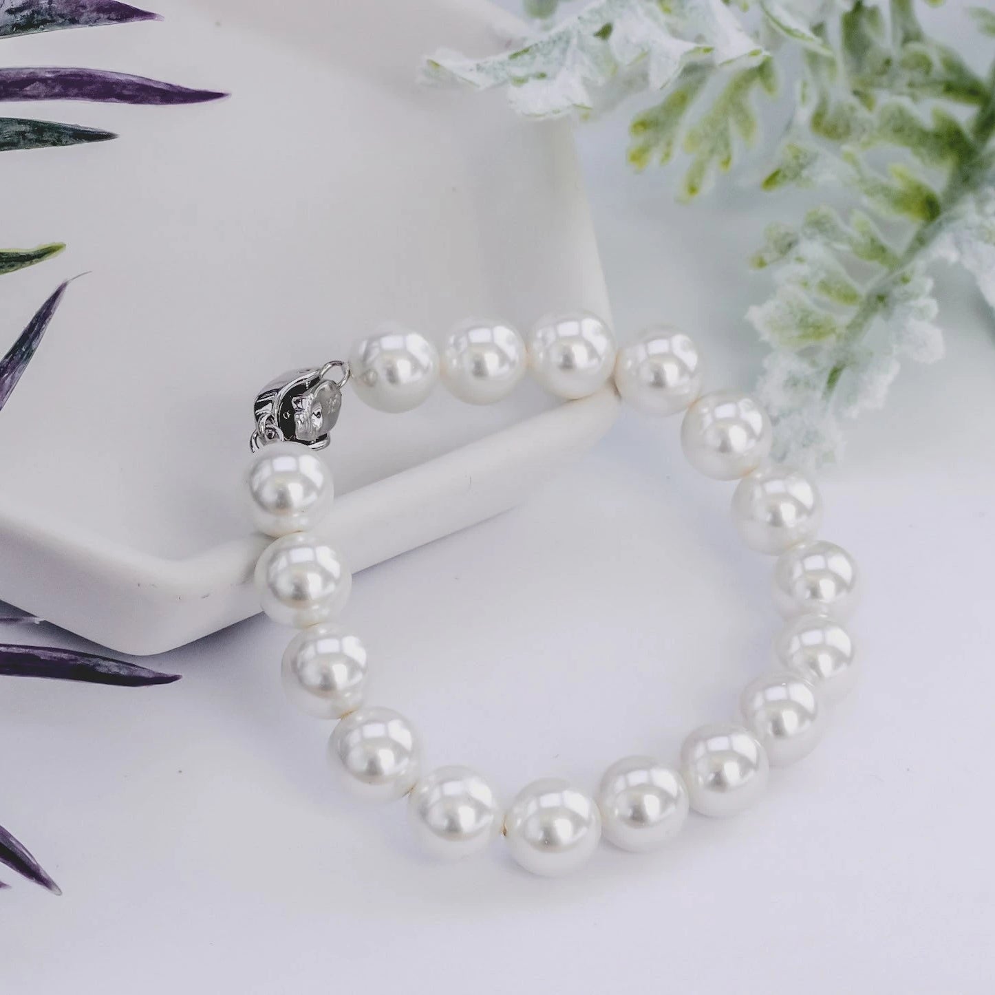 White Cultured Pearl bracelet