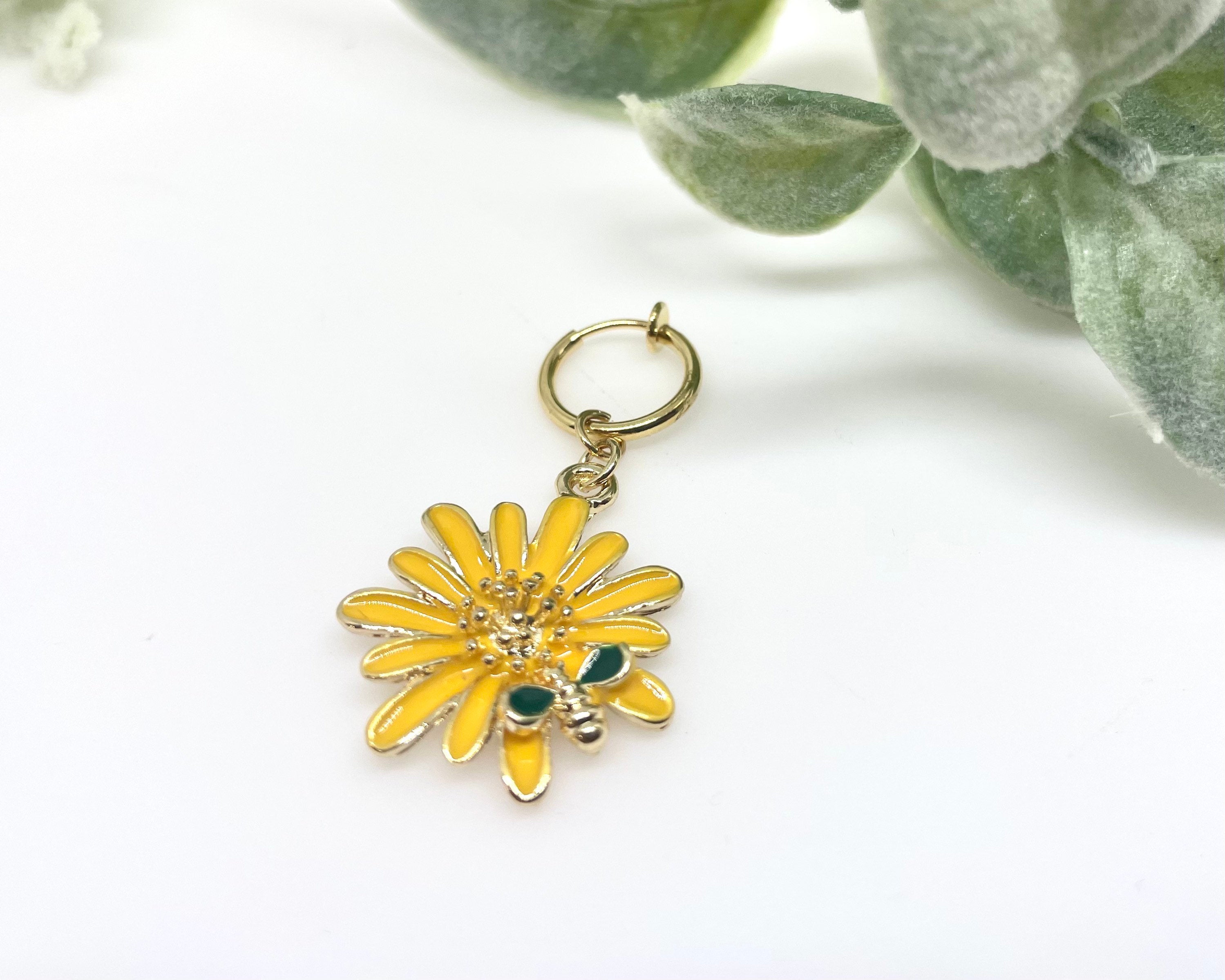 Clip on Belly Ring - Fake Piercing - Flower Belly Ring